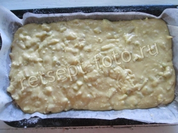 Шарлотка с грушами