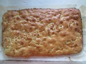 Шарлотка с грушами