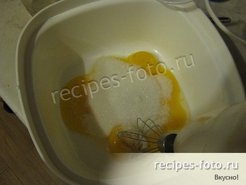 Шарлотка с яблоками и грушами