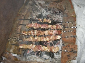 Шашлык из свинины в маринаде на минералке