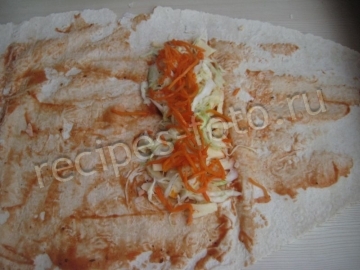 Шаурма с сыром и капустой в лаваше без мяса