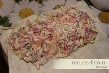 Шаурма домашняя с курицей, сыром и капустой