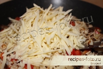 Шаурма из курицы, с грибами, сыром и овощами дома