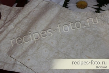 Шаурма из курицы, с грибами, сыром и овощами дома