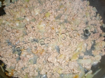 Шаурма с баклажанами, мясом и плавленым сыром