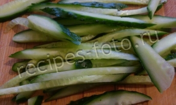 Шаурма с курицей, капустой и корейской морковью в домашних условиях