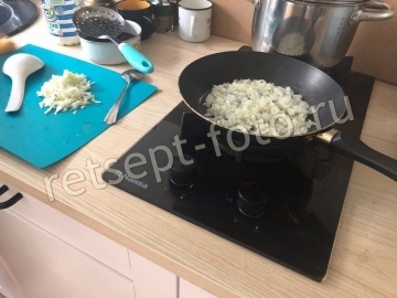 Щи с грибами и свежей капустой