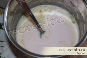 Шоколадный пирог с творожными шариками