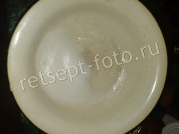 Шоколадный торт с бананами из готовых коржей