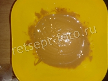 Шоколадный торт с бананами из готовых коржей