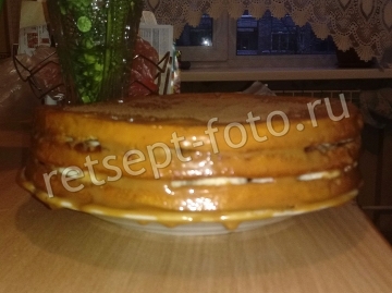 Шоколадный торт с бананами из готовых коржей