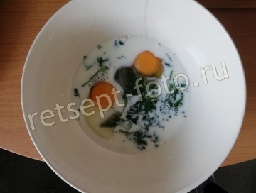 Шпинатные блины с семгой и сливочным сыром