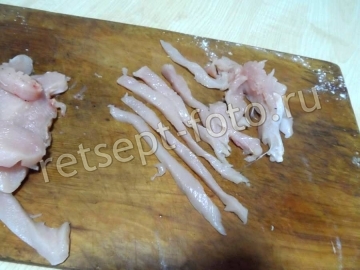 Штрудель с курицей и перцем