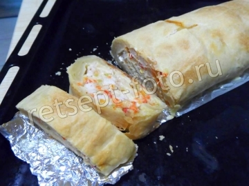 Штрудель с курицей и перцем