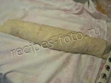 Штрудель со свежими и сушеными яблоками и с корицей (без сливочного масла)