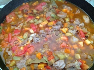 Шурпа из курицы с баклажанами