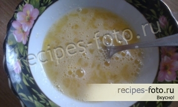 Сладкий рулет с орехами из дрожжевого теста
