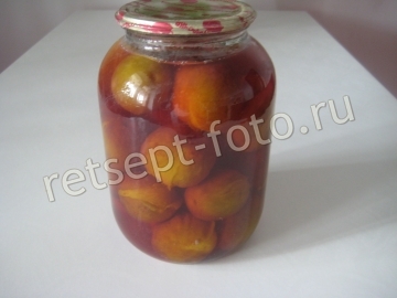 Слива с косточками в сиропе