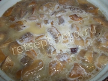 Сливочный суп с белыми грибами и курицей
