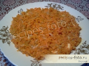 Слоеный салат с курицей и ананасами