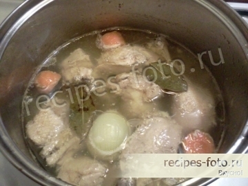 Слоеный салат "Бунито" с курицей и корейской морковкой