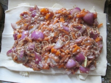 Слоеный пирог с тыквой и мясом