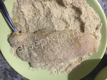 Сочные куриные отбивные в кляре и сухарях