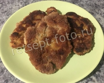 Сочные куриные отбивные в кляре и сухарях