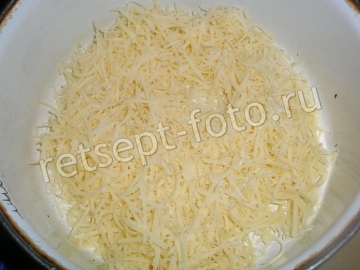 Соленое печенье с сыром и кунжутом
