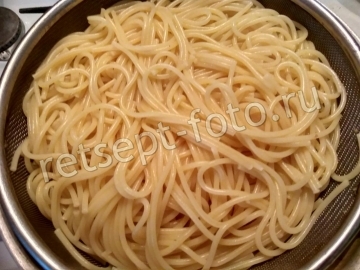 Спагетти с мясным соусом