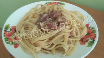 Спагетти с тушенкой