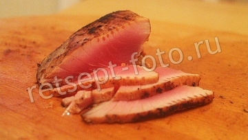 Стейк тунца в обжарке "Medium rare"