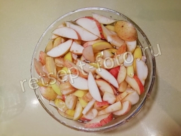 Стеклянное варенье из яблок