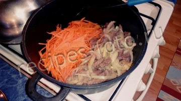 Суп харчо из говядины с рисом и томатной пастой (простой рецепт)