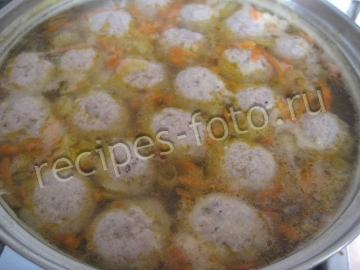 Суп с фрикадельками из фарша и рисом