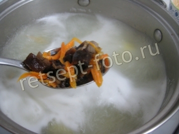 Суп с клецками и грибами без мяса