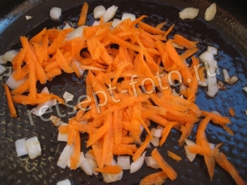 Суп с крапивой, яйцом и курицей