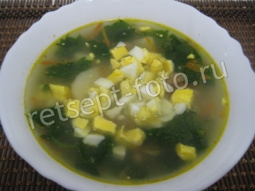 Суп с крапивой, яйцом и курицей