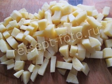 Суп с куриными желудками и яйцом