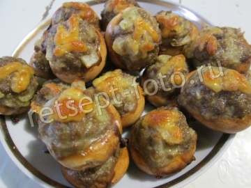 Сушки с фаршем и сыром запеченные в духовке