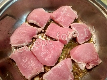Свинина с овощами на сковороде от Гордона Рамзи