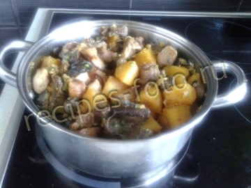 Свинина с картошкой и грибами