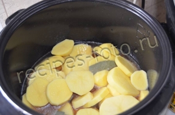 Свинина с картошкой и капустой в мультиварке