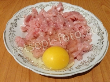 Свиные биточки из рубленого мяса