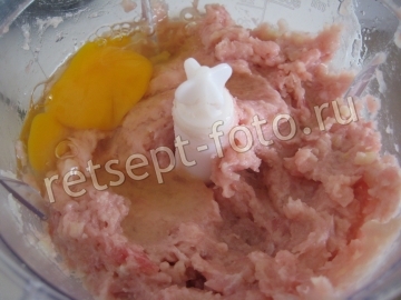Свиные котлеты с грибами