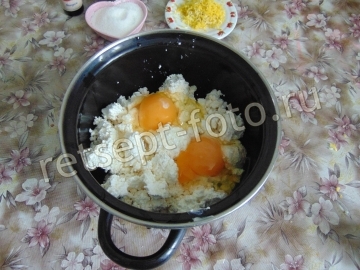 Сырники с кукурузной мукой и лимонной цедрой для детей 1,5 года