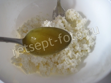 Сырники с овсяными хлопьями и медом без муки