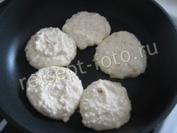 Сырники с овсяными хлопьями и медом без муки