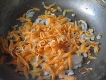 Сырный суп с плавленым сыром, кабачками и цветной капустой