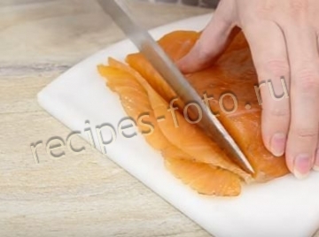 Тарталетки с красной рыбой и сыром